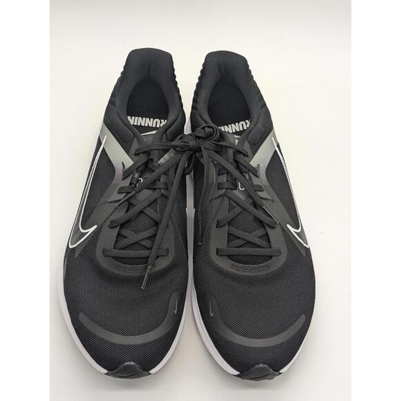 Athletic_Shoes